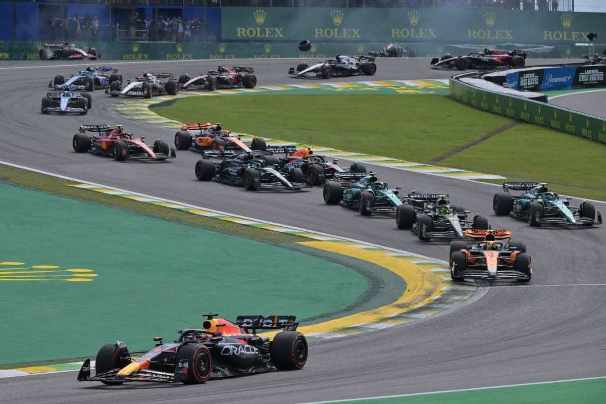 F1: Verstappen vence GP de SP e Leclerc bate na volta de apresentação