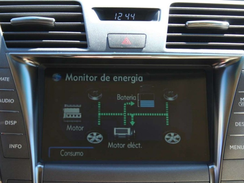 Nos carros híbridos o sistema de regeneração de energia é importante para a recuperação da carga da bateria