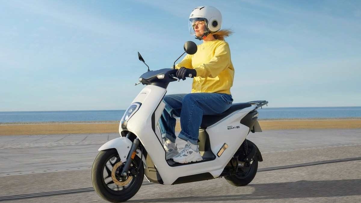  O Honda EM 1 é um dos modelos elétricos desenvolvido pela marca japonesa