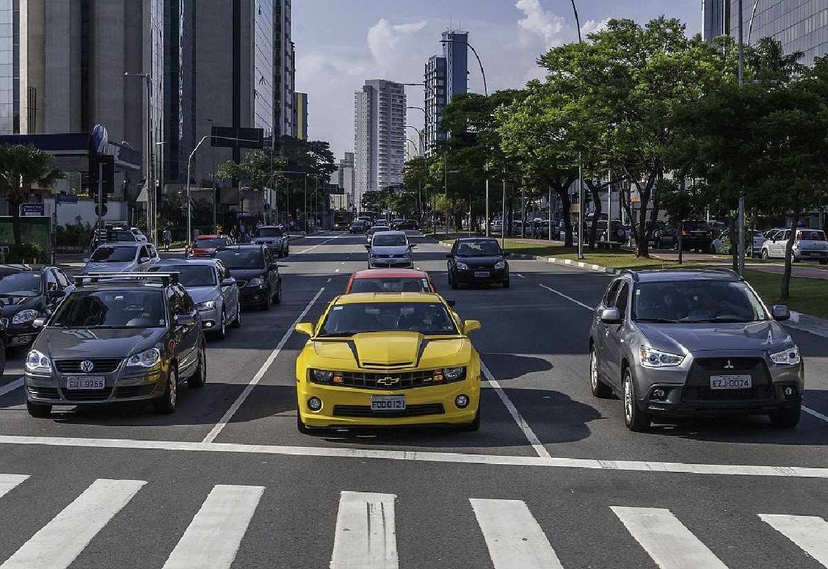 Os semáforos da Avenida Faria Lima estão inclusos no novo sistema de inteligência