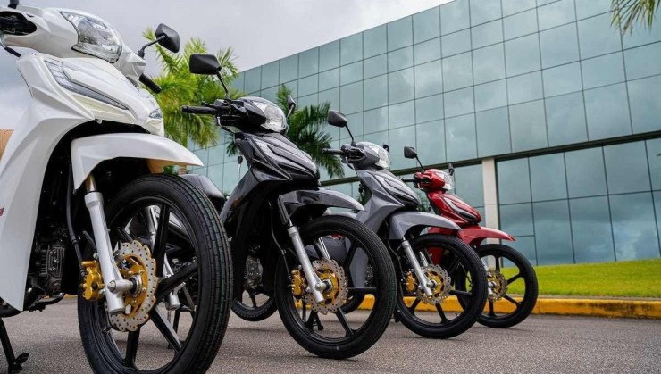 Shineray comercializa a Rio 125 EFI em quatro cores