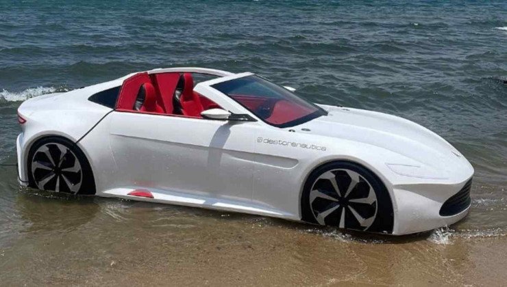 Aston Martin aquático parece realmente um carro conversível que anda na água 