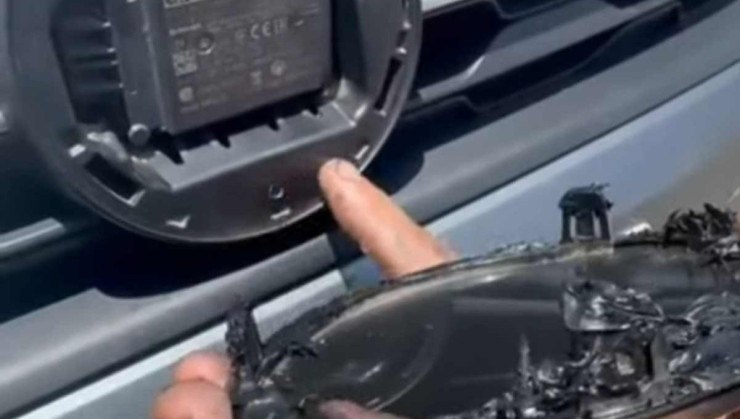 Furto do emblema e do radar do ACC de modelos da Volkswagen causa grande preju&iacute;zo aos clientes da marca.