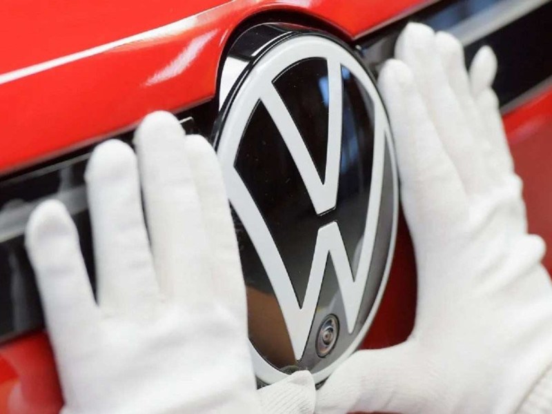 Volkswagen dá descontos de 90% em emblema e radar do Controle de Cruzeiro Adaptativo