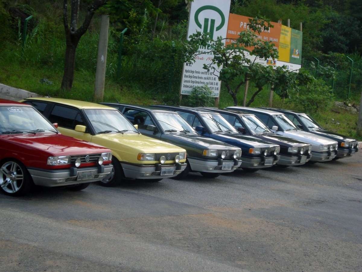 Matéria sobre as cores mais buscadas para carros novos e usados.