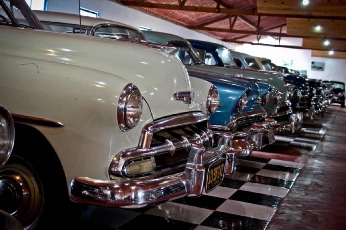 Museu do Automóvel da Estrada Real pode ser destino nas férias