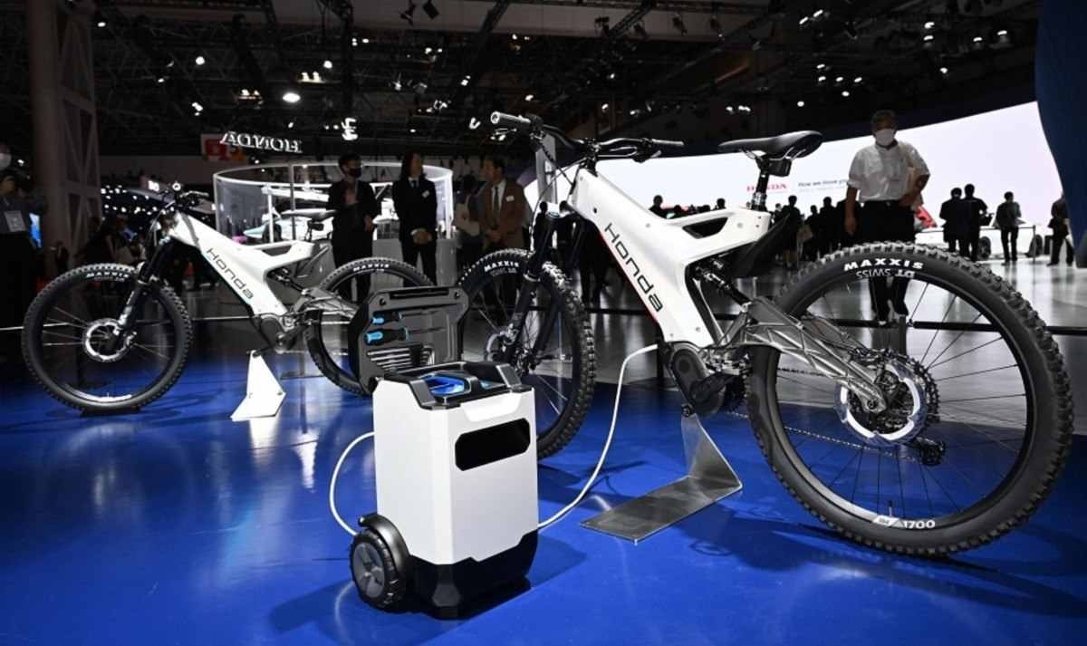 Honda e-MTB Concept primeira bicicleta elétrica da marca no estande