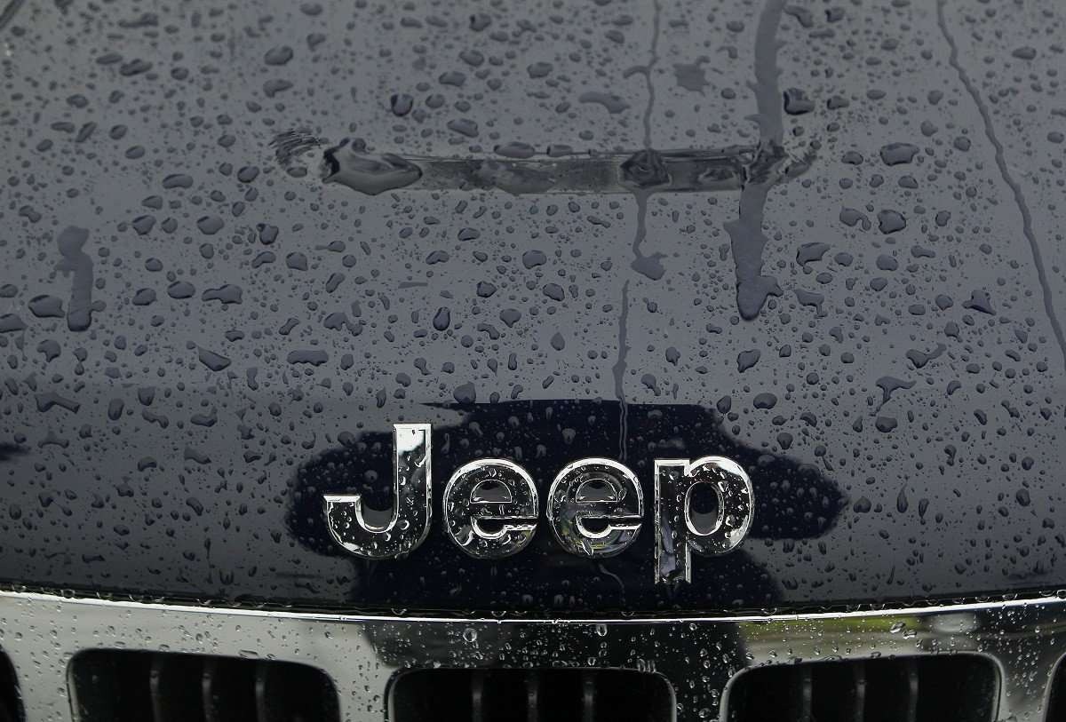 Jeep Renegade 2024 ganha reajuste e fica mais caro; confira os preços