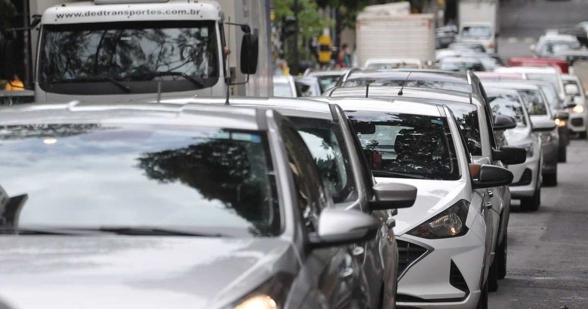 Fique de olho para deixar seu carro regularizado