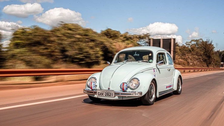 É comum dar soco quando se vê um Fusca azul, mas você conhece a história da brincadeira?