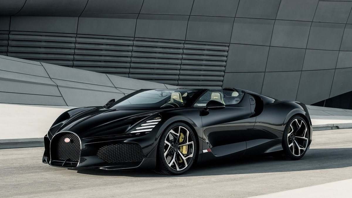 Bugatti Mistral custa R$ 46 milhões e será entregue este ano; confira