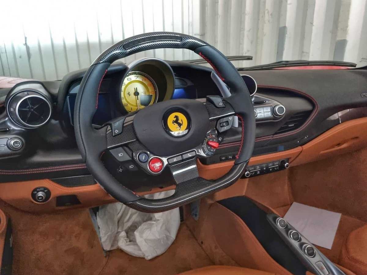 Interior Ferrari F8 Spider