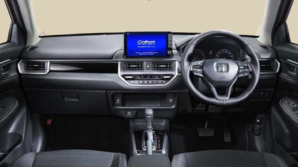 Interior do Honda WR-V, pelo para-brisas dá para enxergar um fundo plano totalmente amarelo.