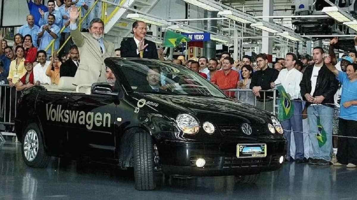 VW Polo utilizado pelo presidente Lula e Lackimin conversível 