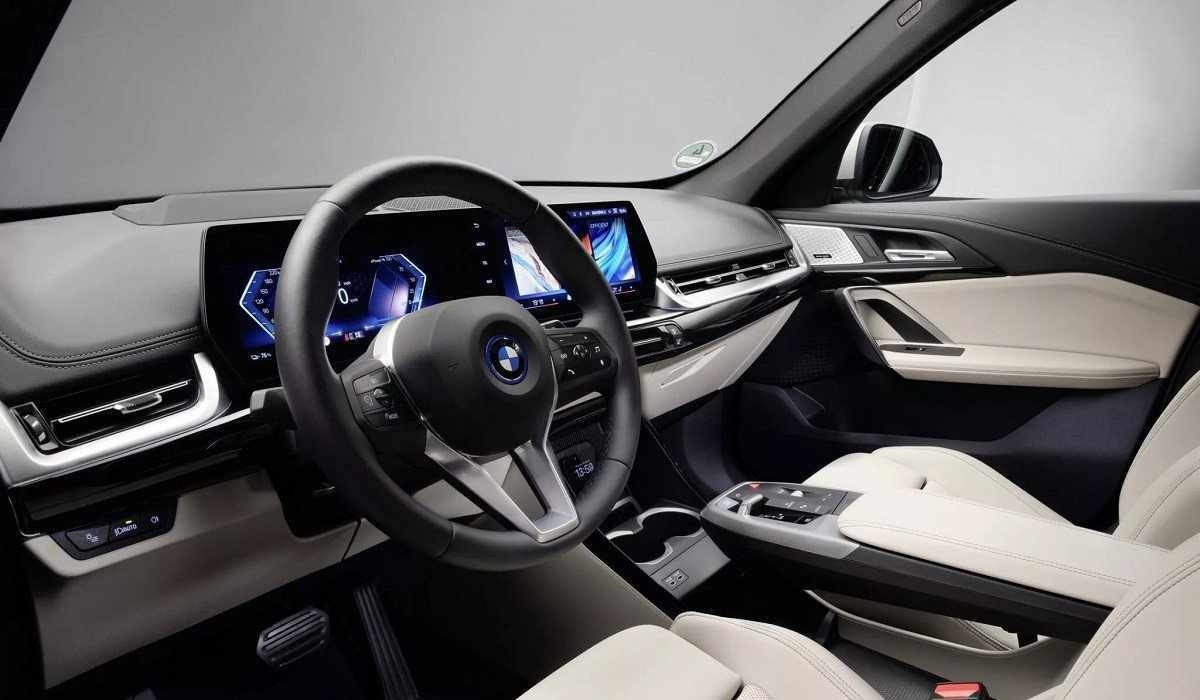 Interior do BMW iX1 eDrive20.