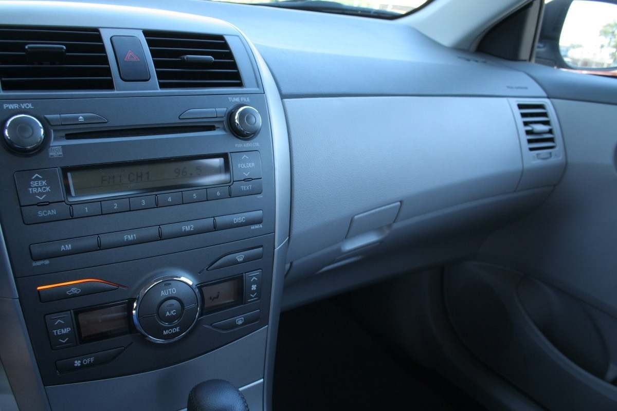 Análise de carro usado sobre o Toyota Corolla 2010.