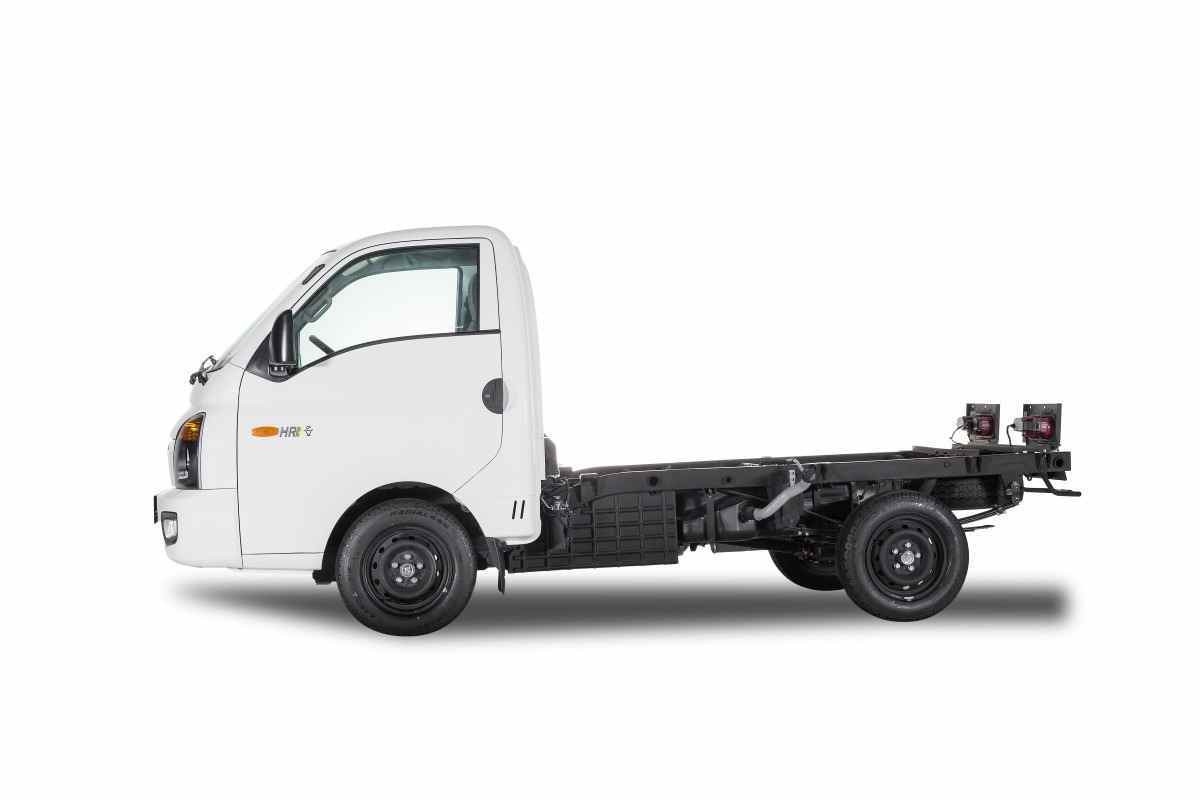 Hyundai HR H-100 branco de lateral estático no estúdio