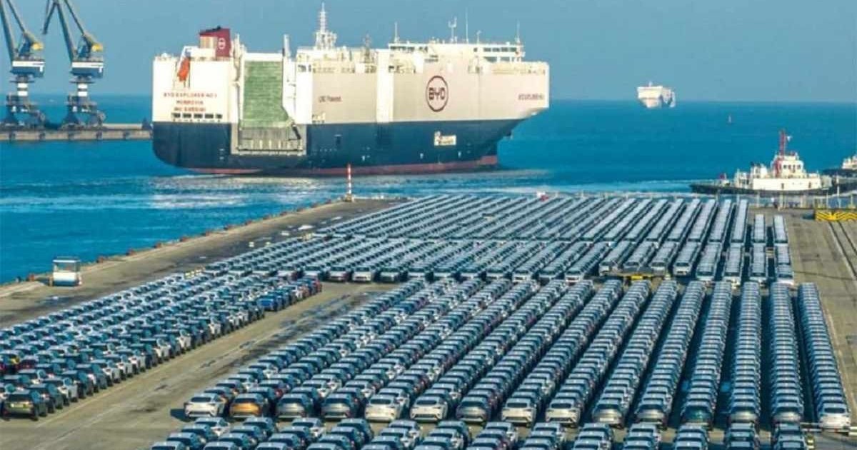Greve do Ibama deia 30 mil carros parados em portos esperando liberação para serem comercializados