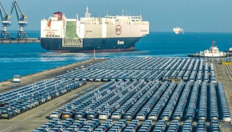 Greve do Ibama deia 30 mil carros parados em portos esperando liberação para serem comercializados