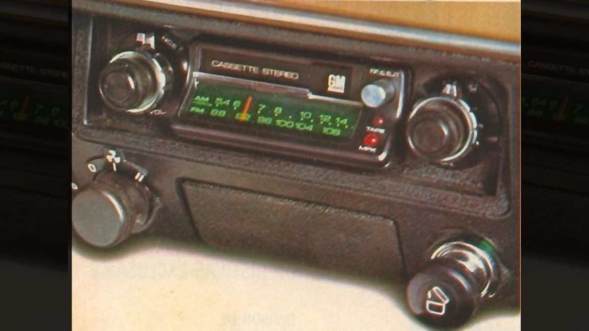 Chevette País Tropical foi pioneiro em trazer rádio com toca-fitas
