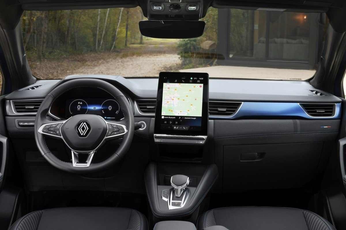 Interior do Renault Captur 2025, mostrando todo o painel