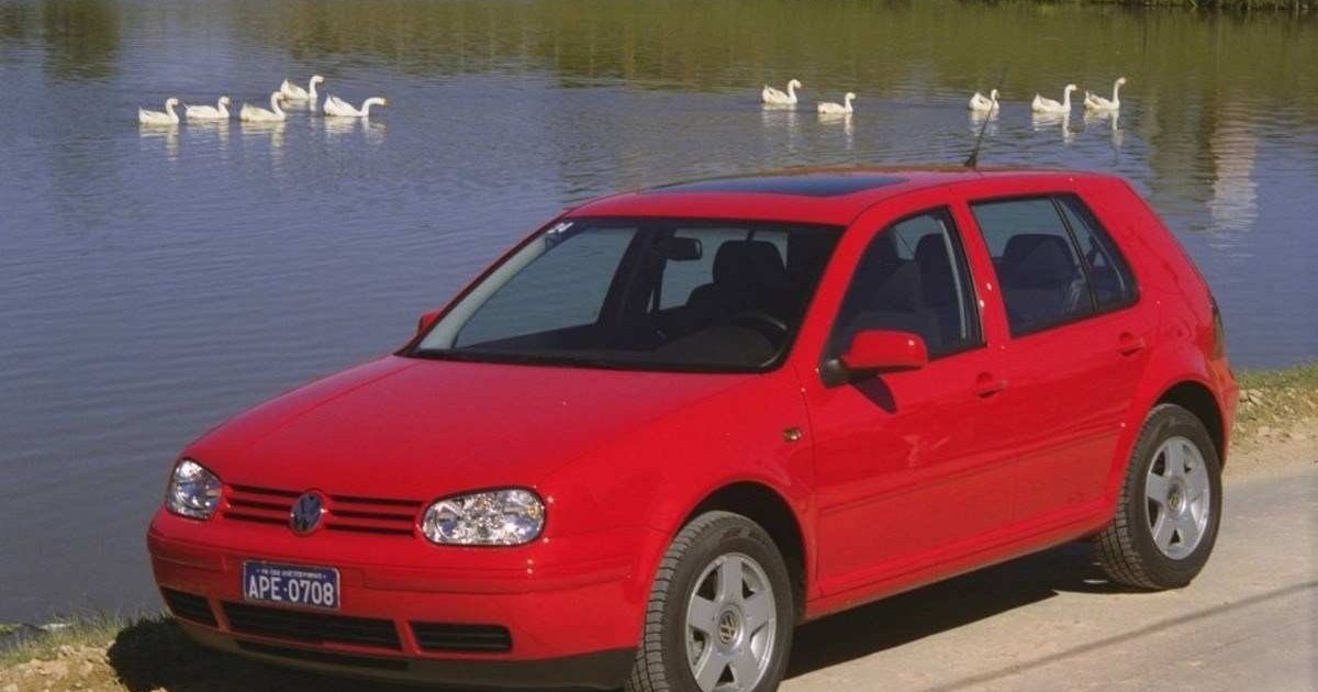 O Volkswagen Golf IV foi um dos importantes lançamentos da indústria automobilística brasileira em 1999