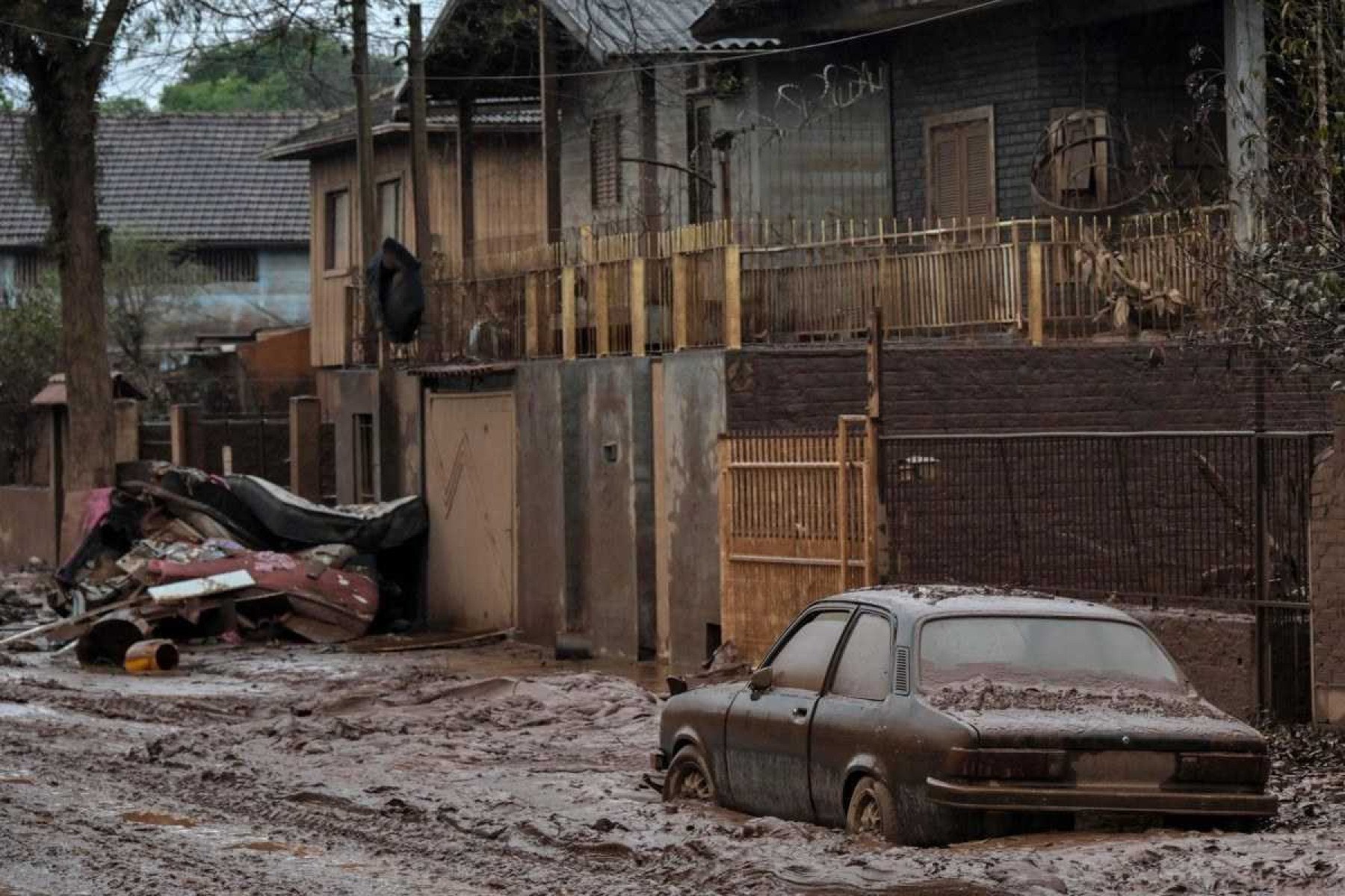 Kia oferece desconto em manutenção de carros afetados pelas enchentes no RS