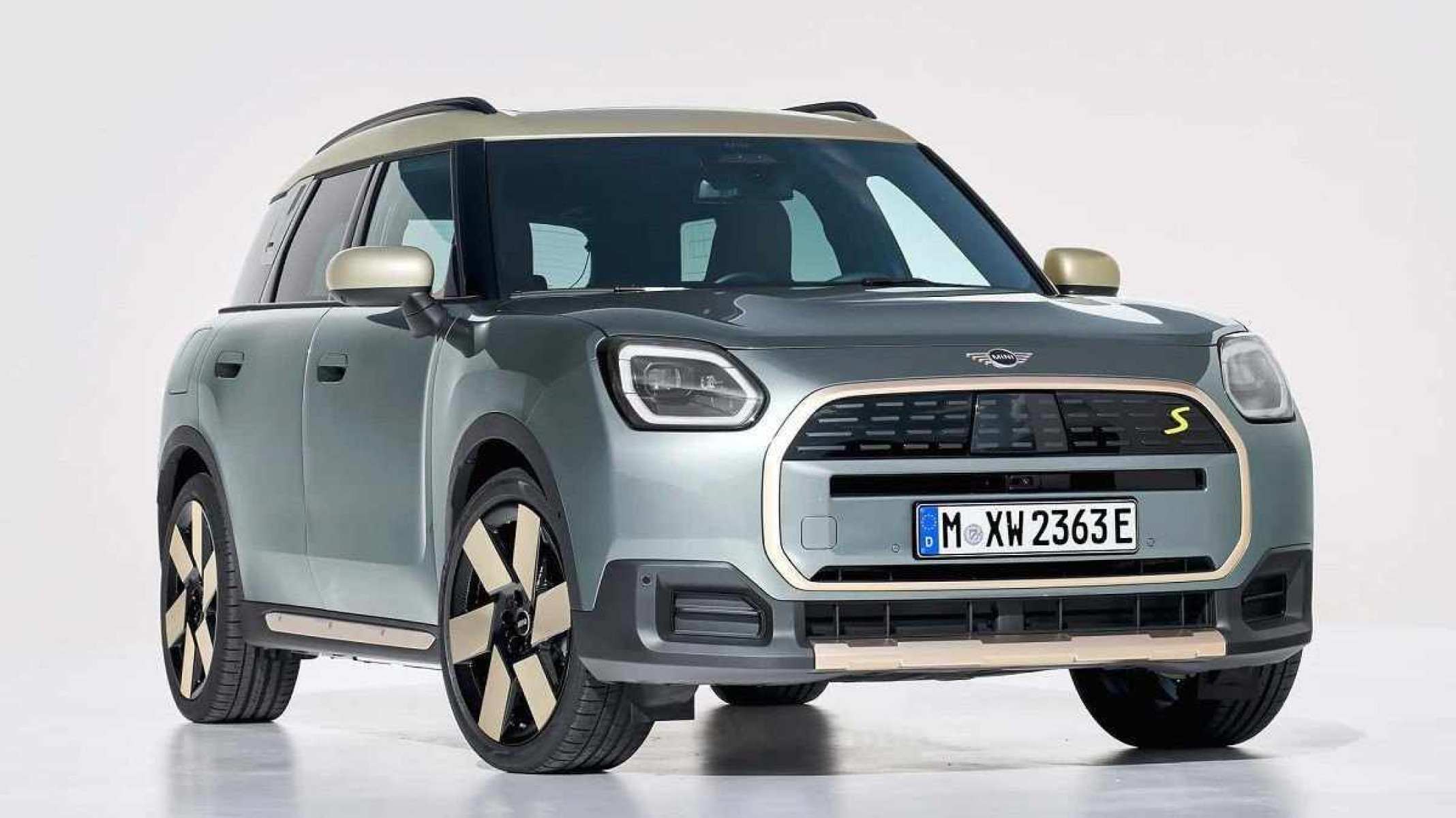 Novo MINI Countryman SE ALL4 em fundo branco 