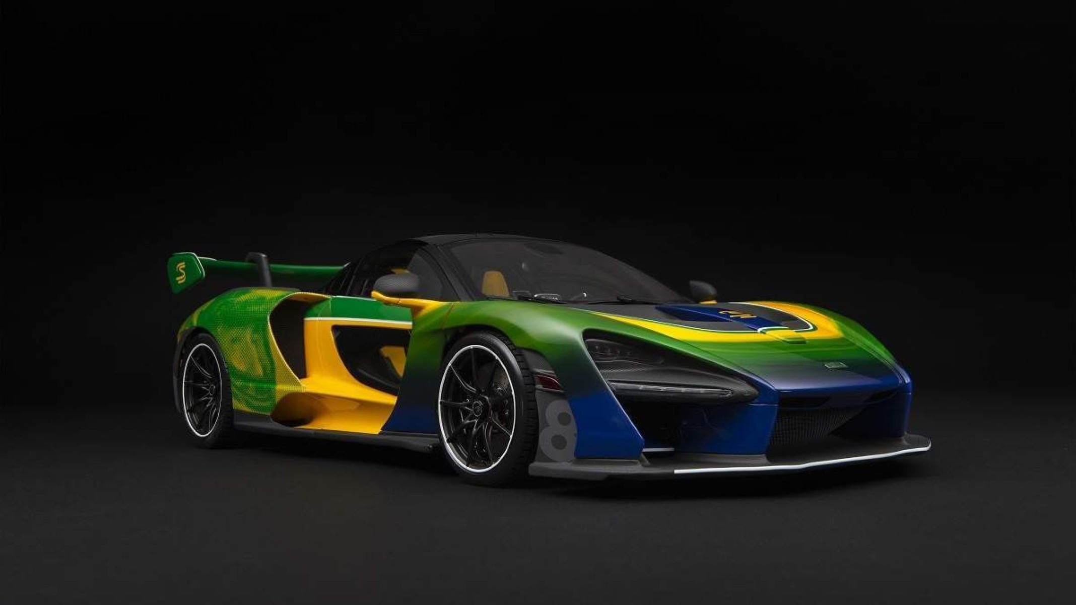 McLaren Senna em miniatura é vendida por preço de carro real