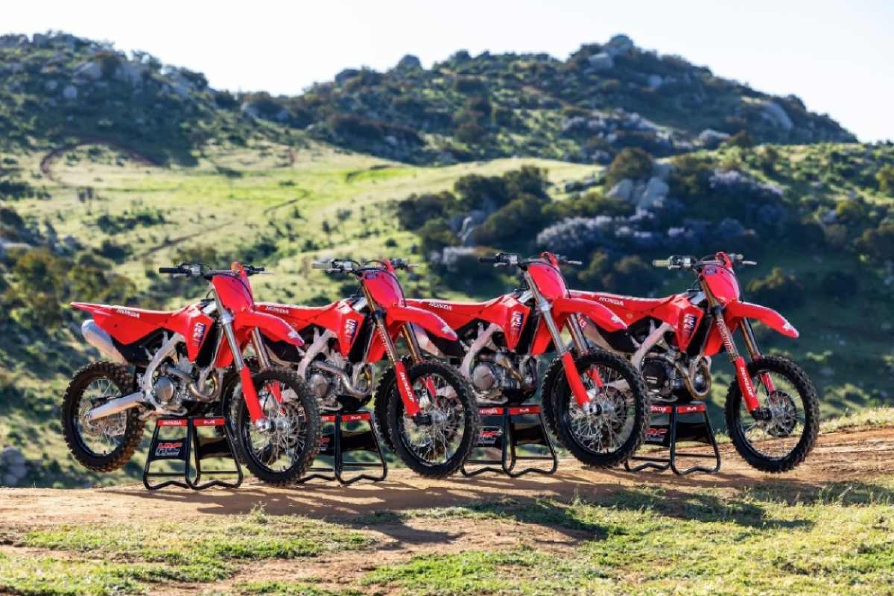 Linha Honda CRF 2025: a família motocross aumentou