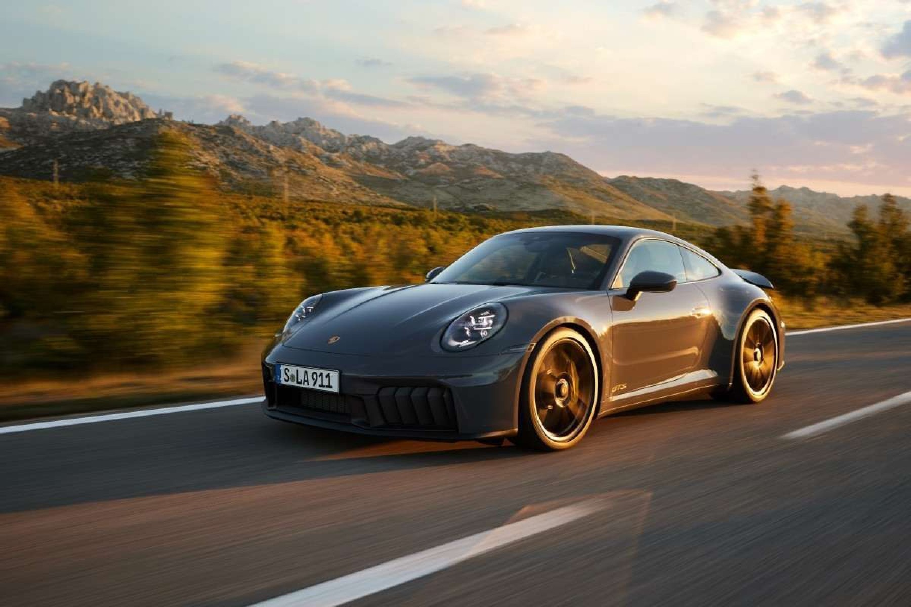 911 Carrera GTS é destaque na linhagem Porsche
