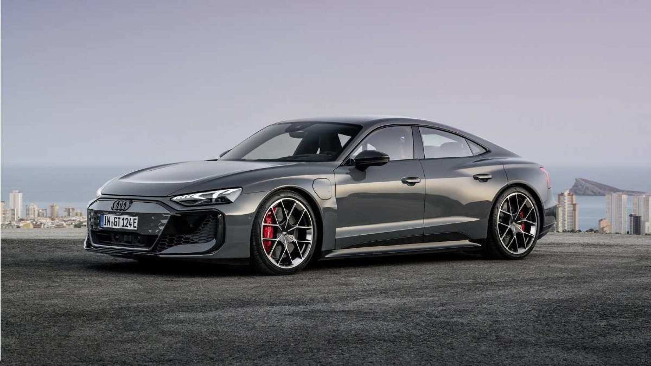 Audi E-Tron GT 2025: esportivo elétrico vira o carro mais potente da marca