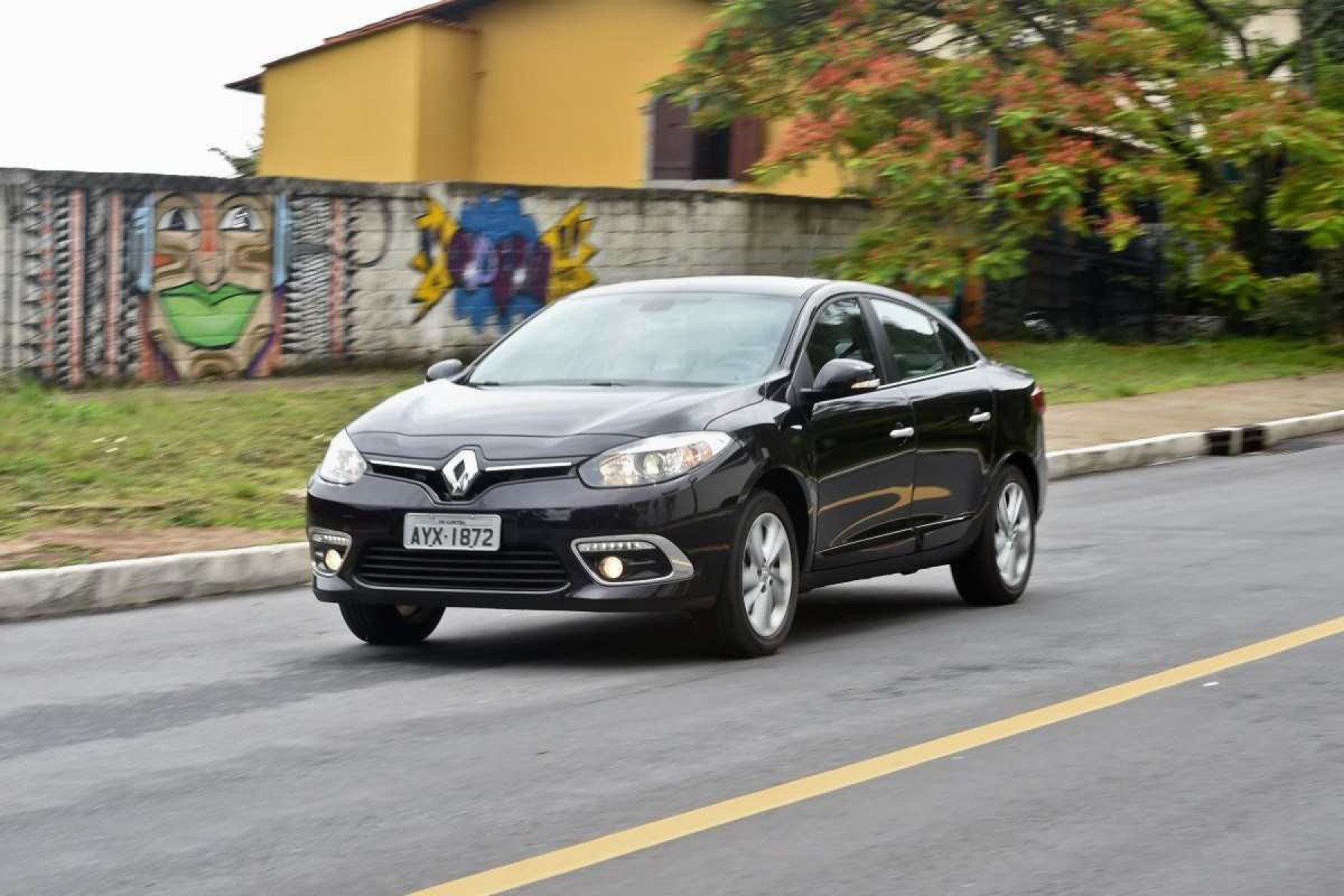 Renault Fluence: 10 fatos antes da compra do sedan usado