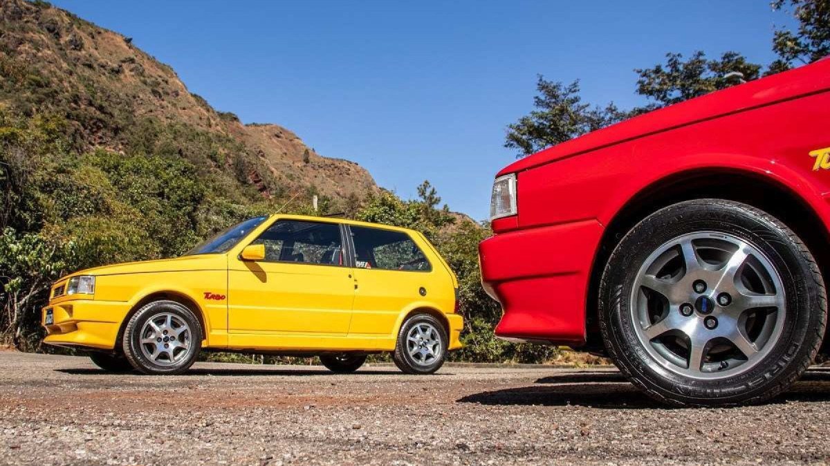 Primeiro carro turbo de fábrica do Brasil, o Fiat Uno esportivo chegou ao mercado em fevereiro de 1994