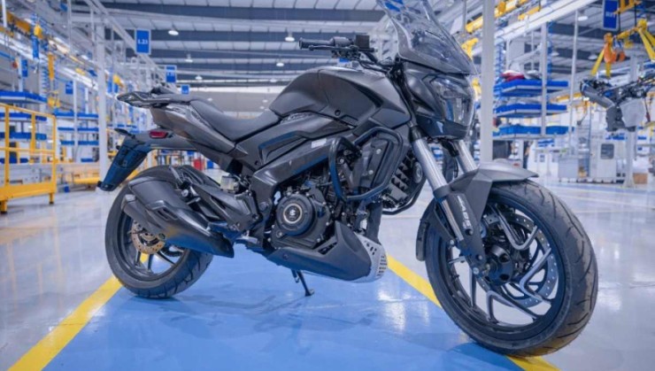 A Bajaj Dominar 400 tem motor de um cilindro, 373,3cm³ e 40cv de potência a 8.000rpm e 3,6kgfm de torque a 6.500rpm -  (crédito: Mário Villaescusa/Bajaj/Divulgação)