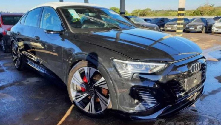 At&eacute; modelos premium podem estar dispon&iacute;veis em leil&otilde;es -  (crédito: Copart / Divulga&ccedil;&atilde;o)