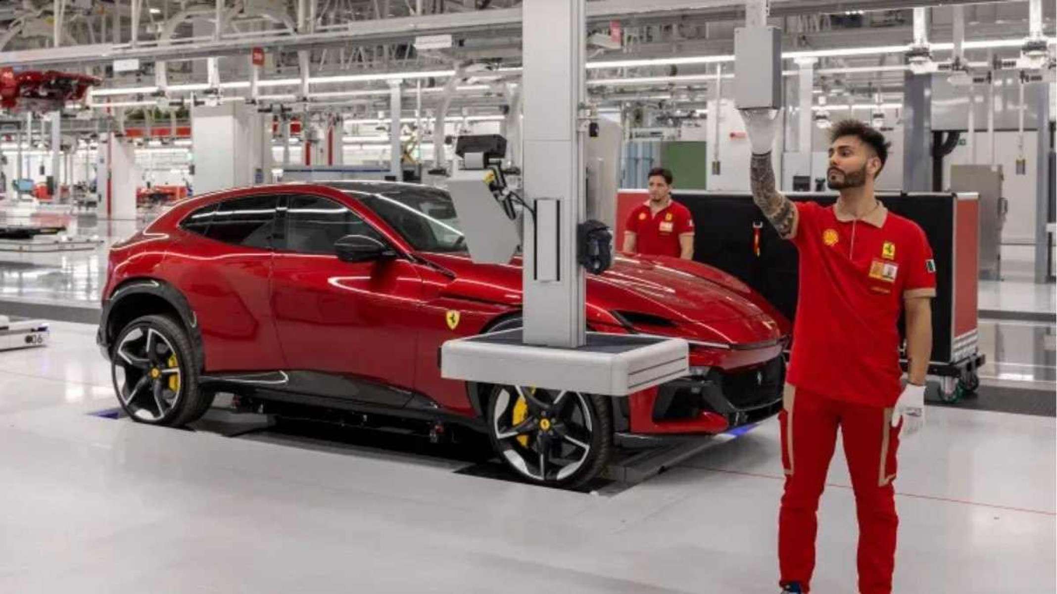 Carros elétricos: fábrica da Ferrari é duas vezes maior que o Coliseu 