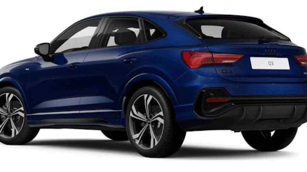 A versão Performance Black Plus do Audi Q3 apresenta frisos decorativos e inscrições do modelo em acabamento preto brilhante