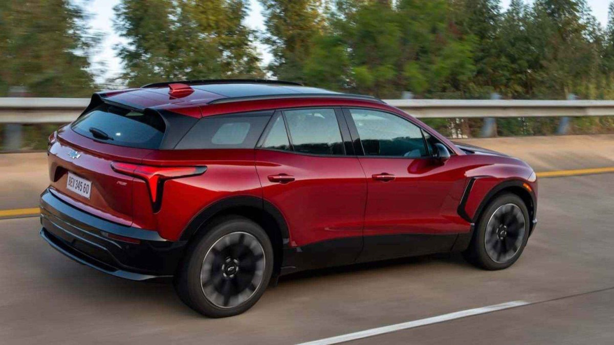 A plataforma Chevrolet Blazer EV é Ultium, usada nos novos carros elétricos da GM