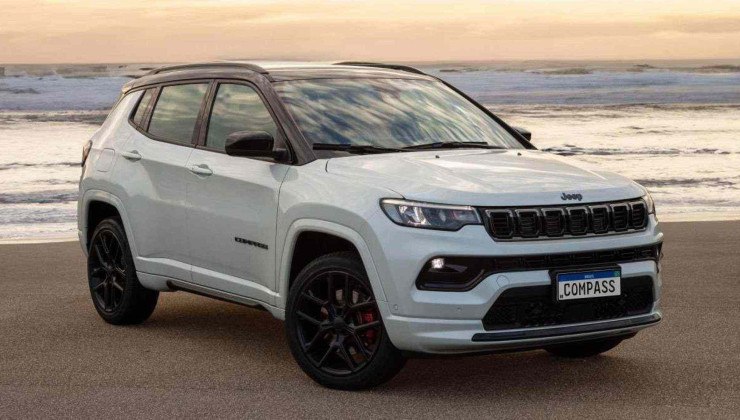 Terceira geração do Jeep Compass será apresentada na Europa em novembro.