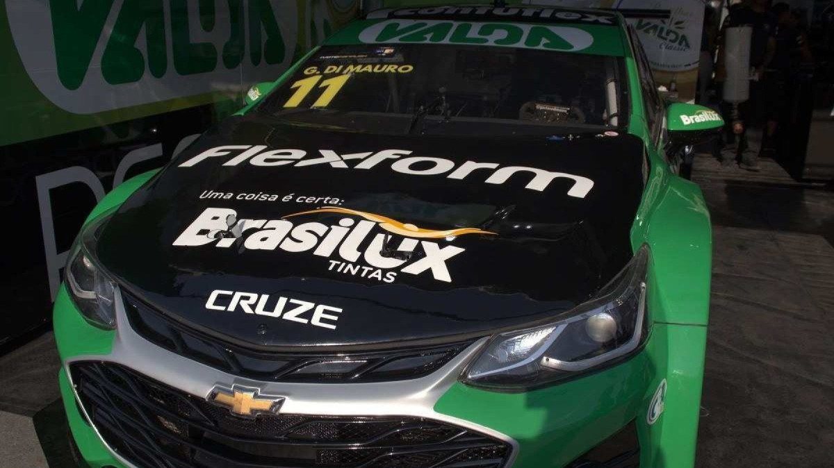 Chevrolet Cruze da equipe Cavaleiro Sports nos boxes durante etapa de Belo Horizonte da Stock Car Pro Series 2024