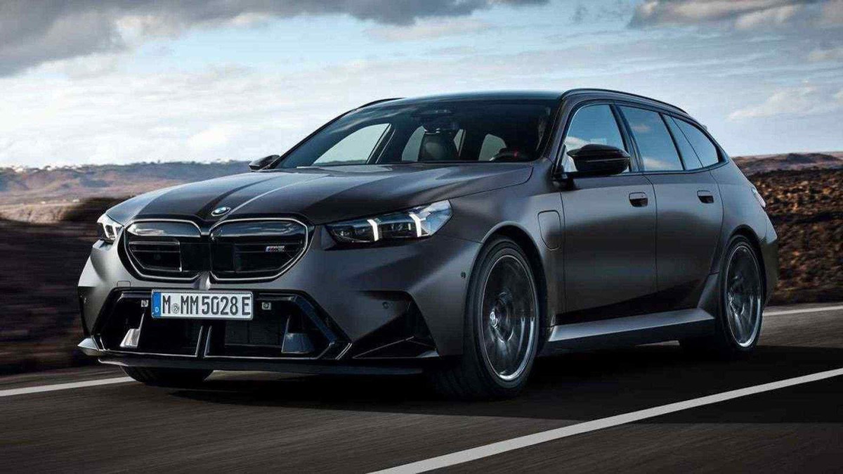 O motor elétrico da BMW M5 Touring adiciona 197 cv à força total