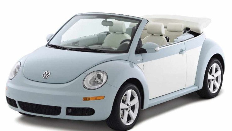VW New Beetle azul claro convers&iacute;vel  de frente est&aacute;tico no est&uacute;dio