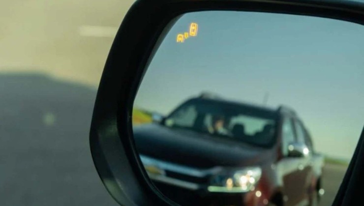 Alerta de ponto cego Chevrolet Trailblazer -  (crédito: Divulgação/Chevrolet)