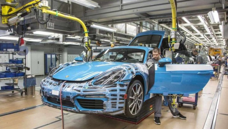 Porsche Cayman na fábrica