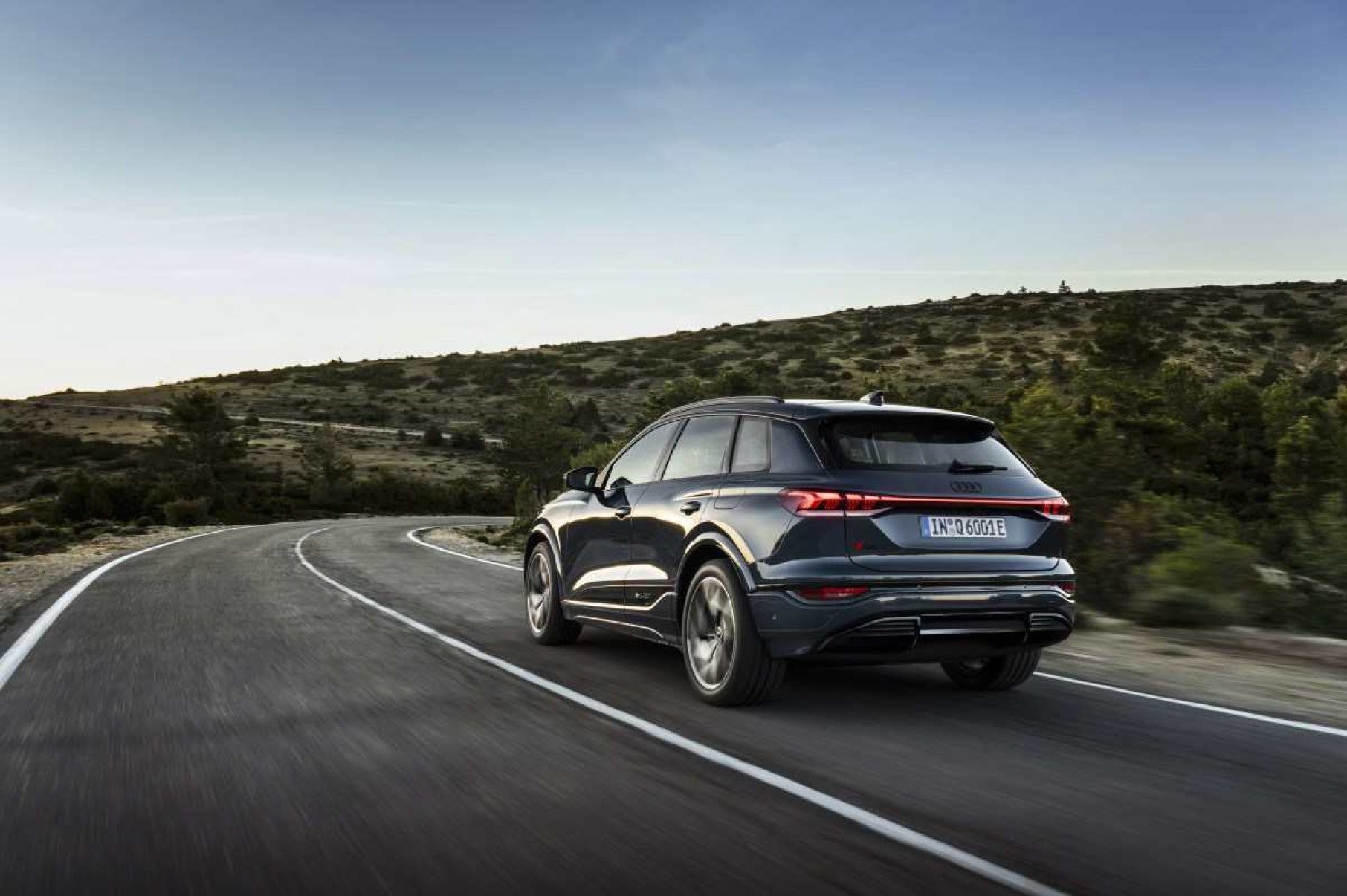 Audi Q6 e-tron inicia pré-venda no Brasil com preço a partir de R$ 529.990