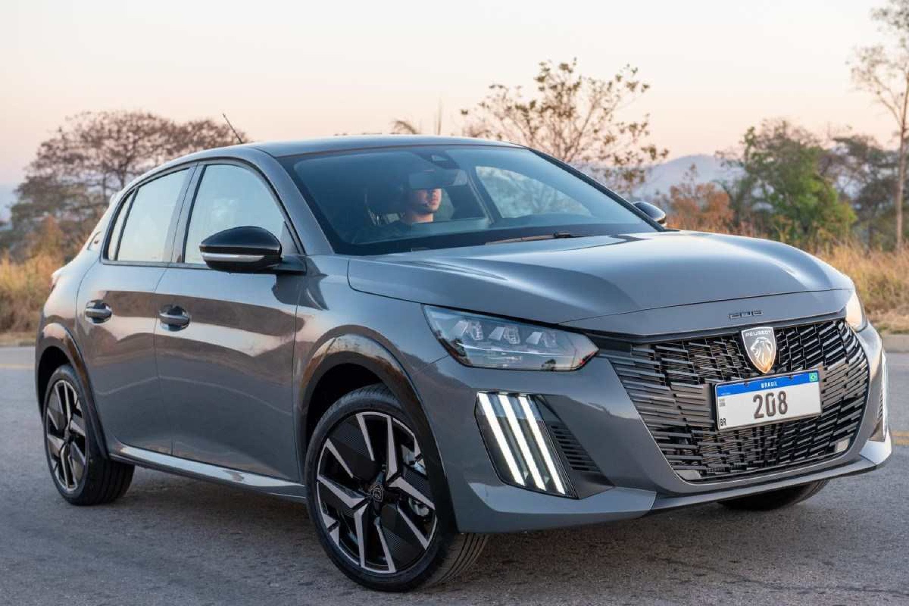 Peugeot revela preços do novo 208; modelo parte de R$ 76.999