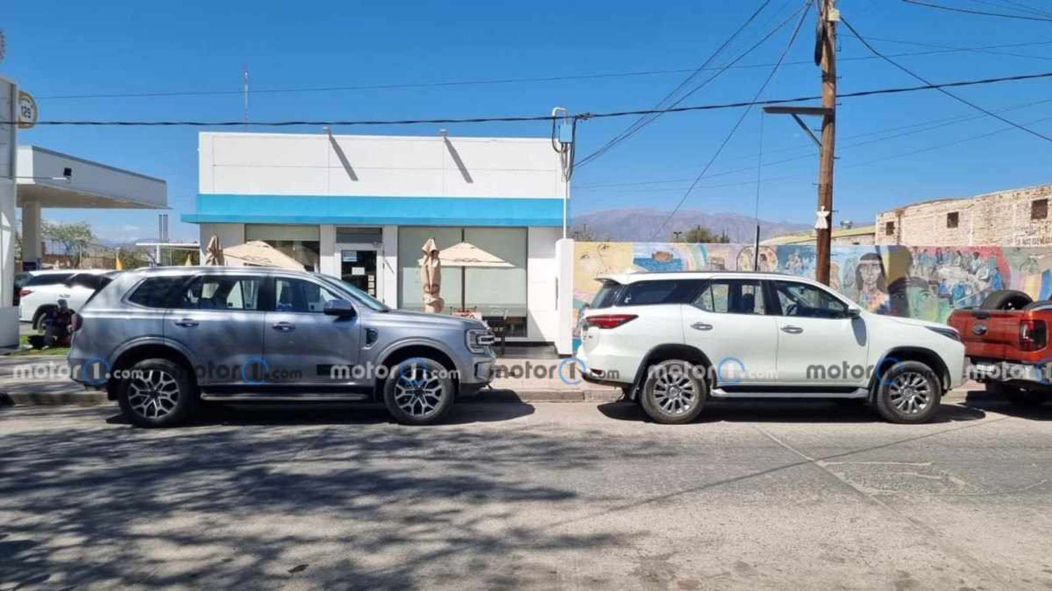 Ford testa SUV Everest na Argentina junto de Toyota SW4