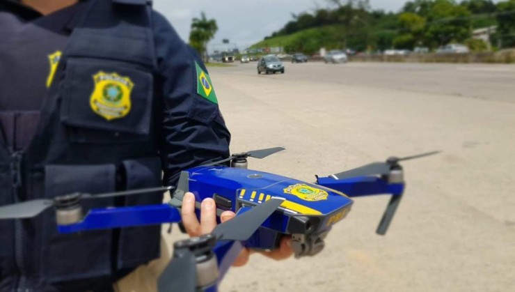 PRF utiliza drones para multar motoristas em rodovias -  (crédito: Divulgação/PRF)