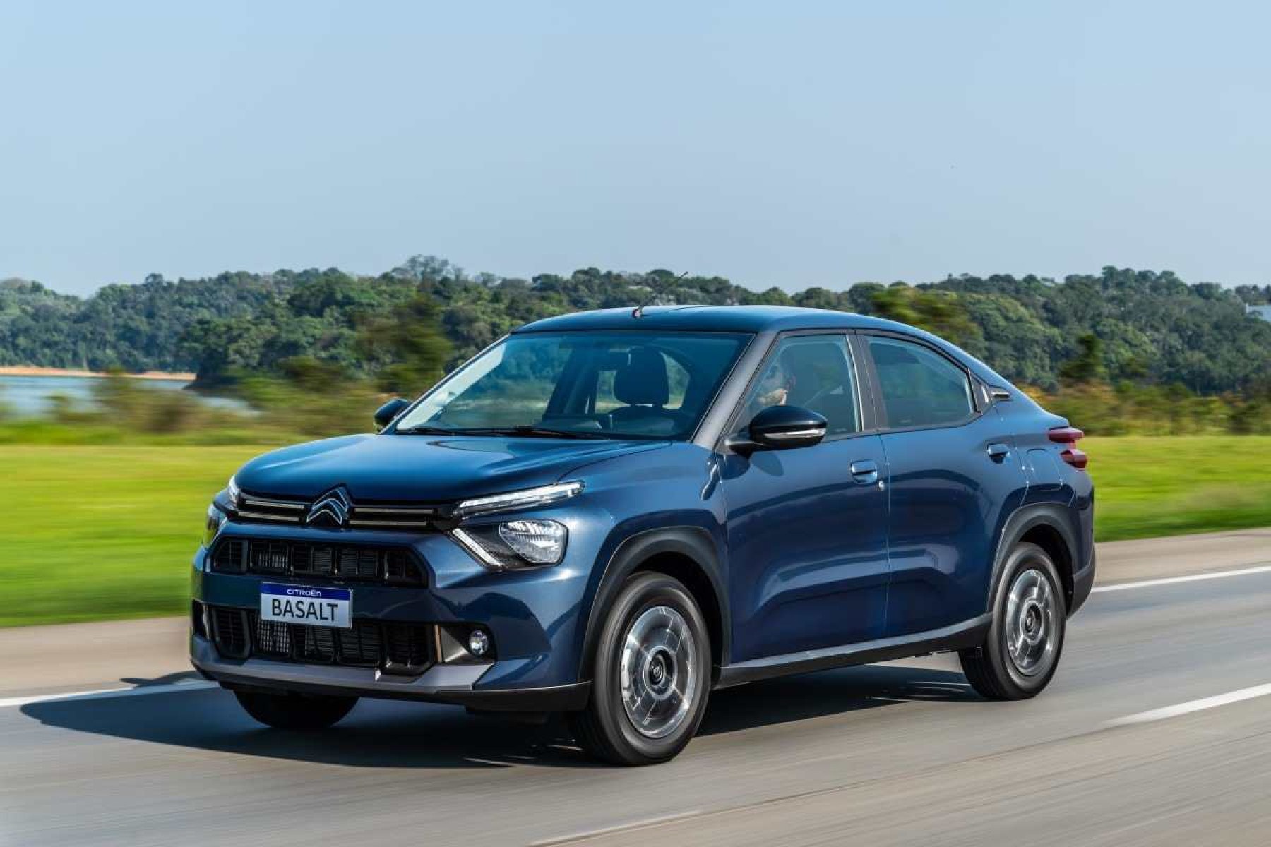 Citroën Basalt utiliza preço baixo e visual moderno para atrair o público